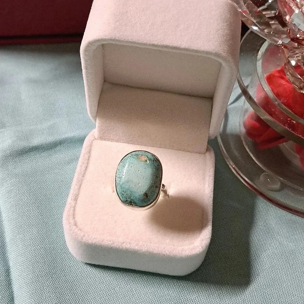 Large Sierra Nevada Turquoise Solitaire Ring In 925 Sterling Silver.